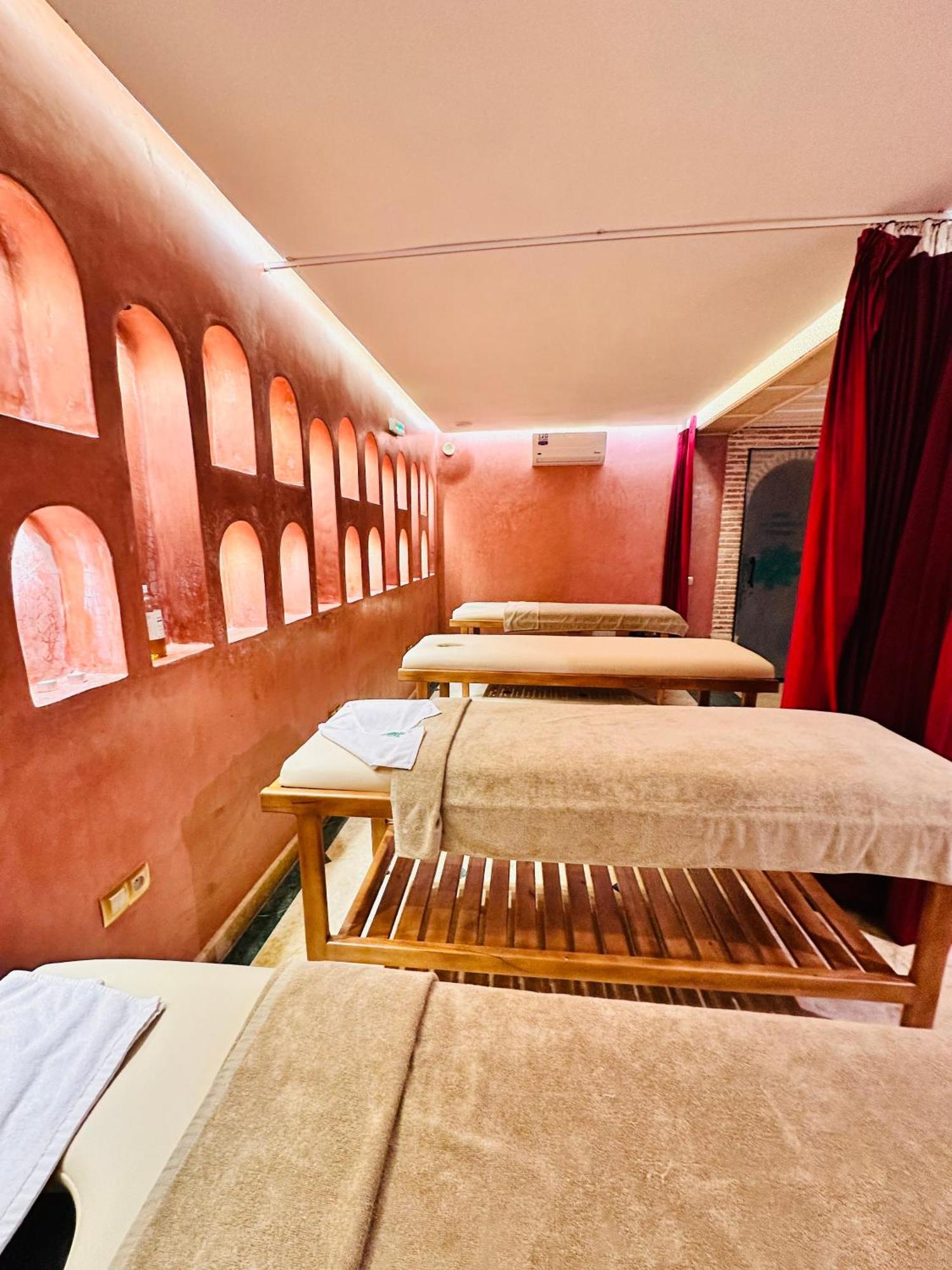 Dar Al-Famila Hamam & Spa Marrakesh Exterior photo
